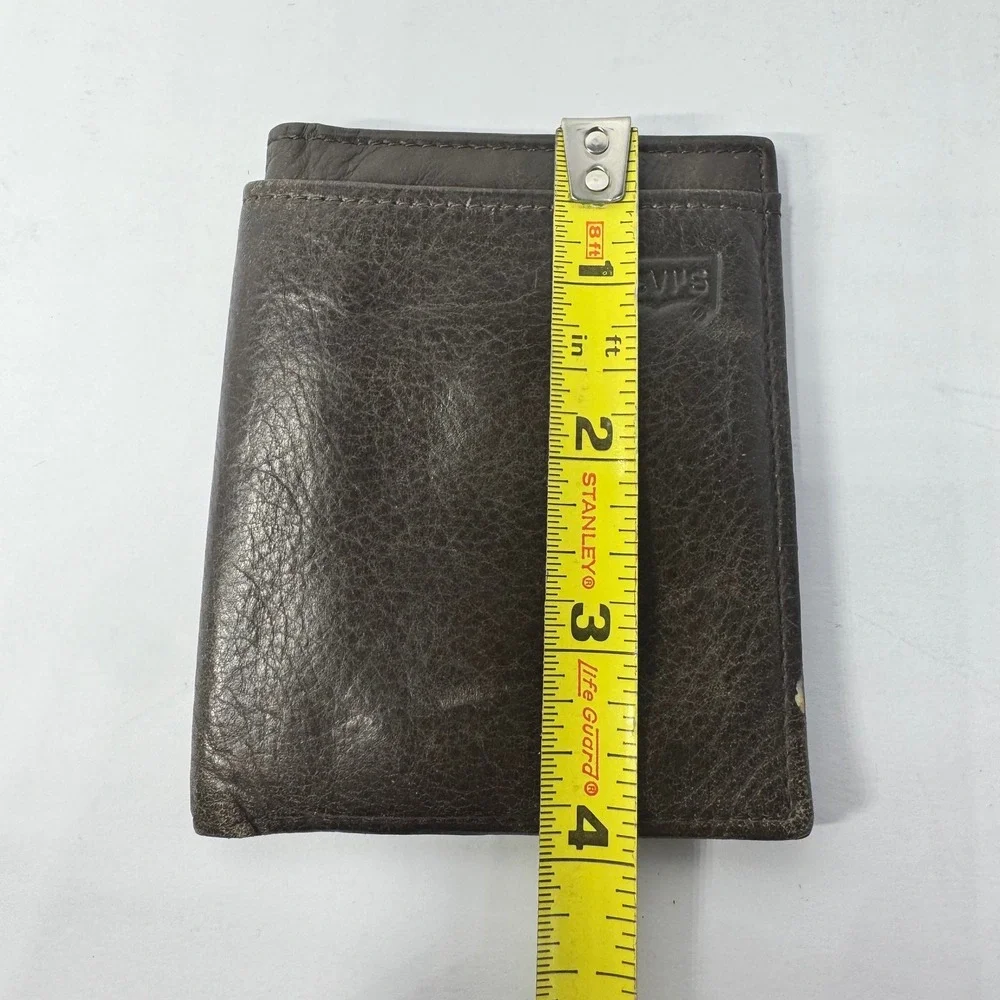 Levi's Men's Dark Brown Rugged Pebbled Leather Bifold Vertical Slim Wallet‎ ID